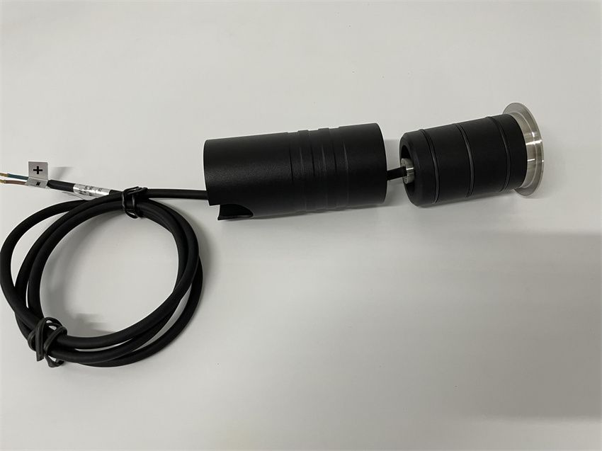 850-M.jpg