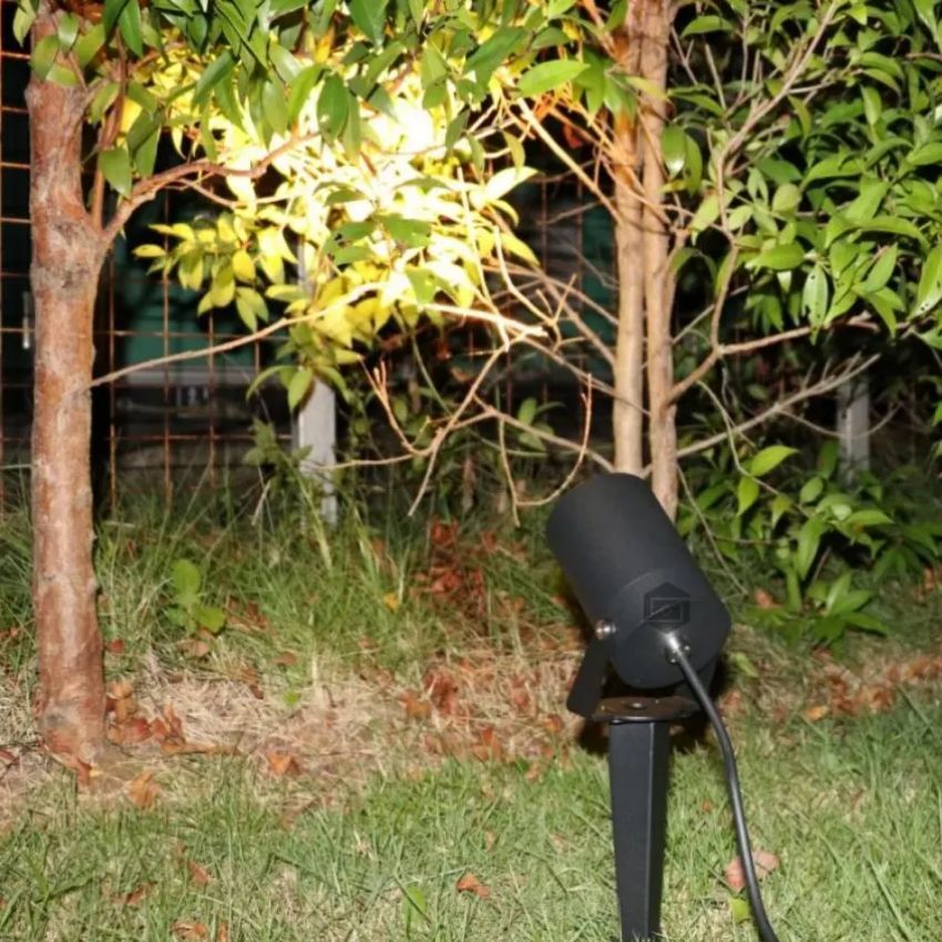 led outdoor spot light.jpg